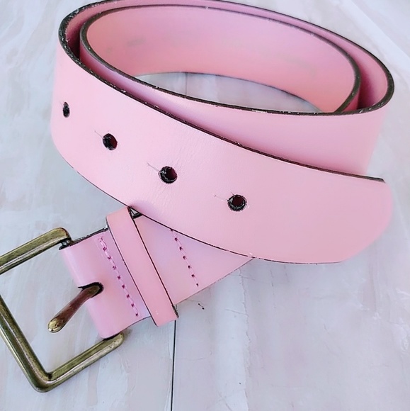Banana Republic Accessories - BANANA REPUBLIC BLUSH LEATHER WIDE BELT